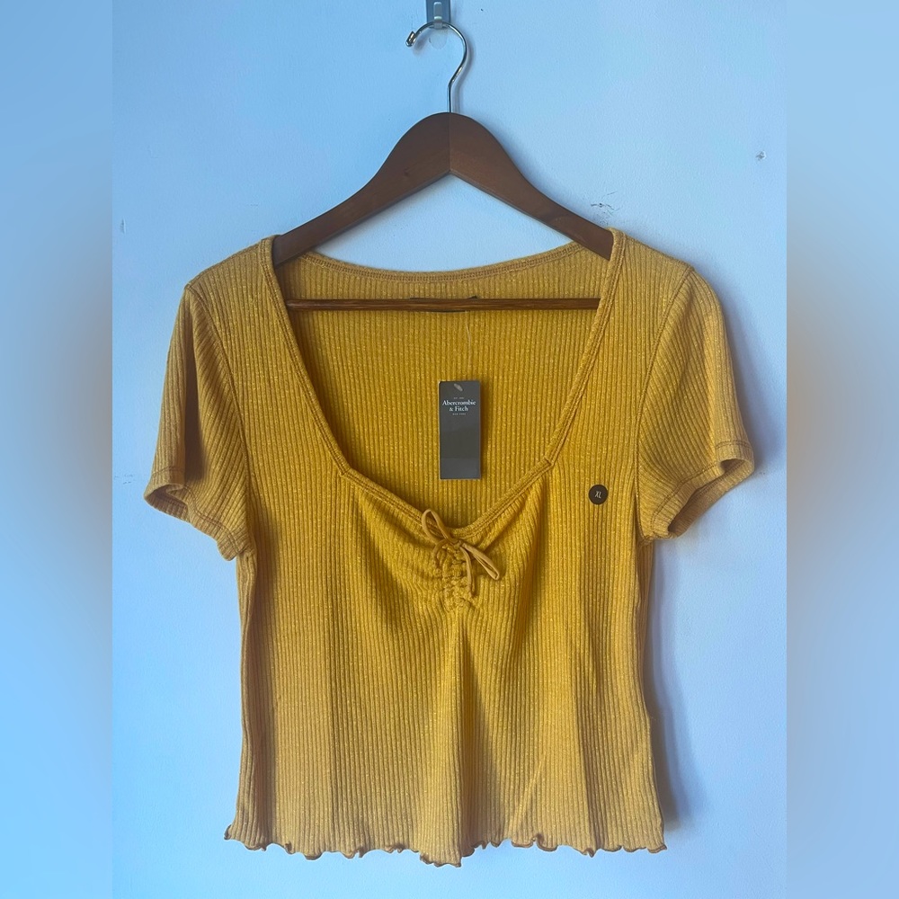 NWT Abercrombie Short Sleeve Mustard Top, Front Tie Detail, XL
